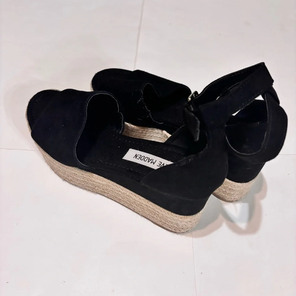 Steve Madden Black Espadrille Wedges